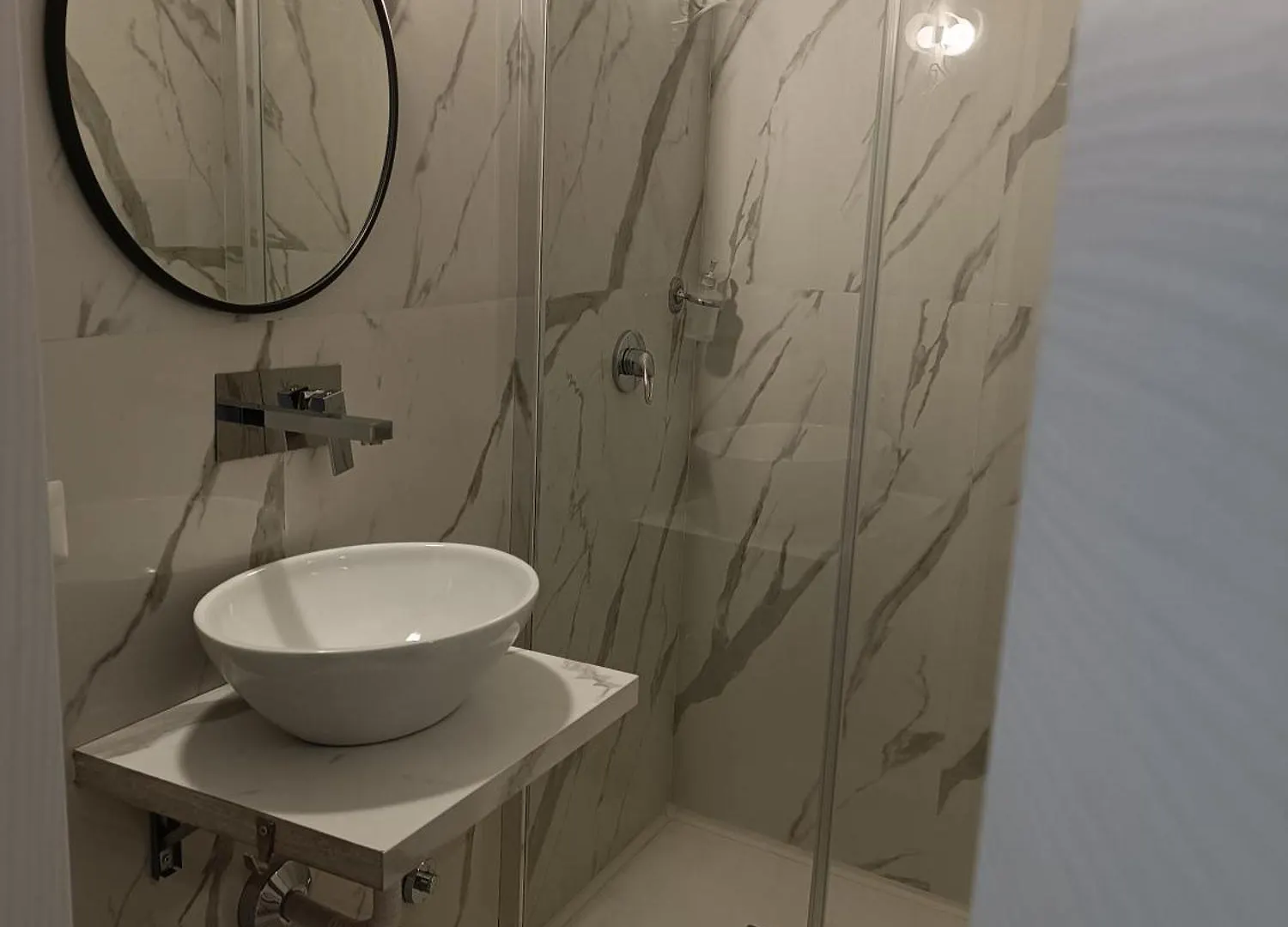 Room Rental Napoli Italia