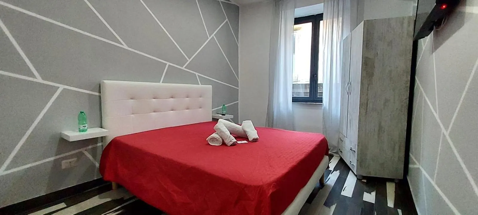 Affittacamere Room Rental Napoli Italia