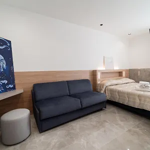 Le 4 Stagioni Dante H Centro, By Clapa Group Naples