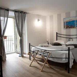 Guest house Athmosfera Nova 18, Naples